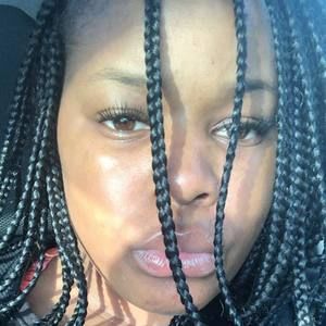 Meet your Posher, Michaela